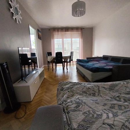 Appartement à proximité de disney de de val d europe Montévrain Esterno foto